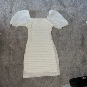 Lulu’s Balloon Half Sleeve Body-Con Mini Dress